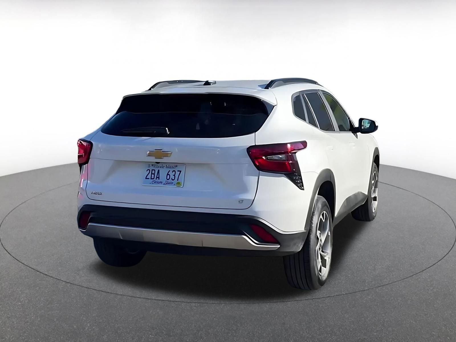 Used 2025 Chevrolet Trax LT image 12