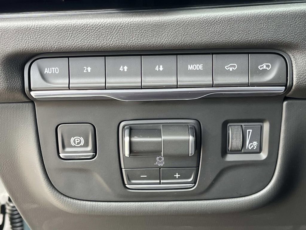 New 2026 Cadillac Escalade Luxury w/ Touring Package image 30