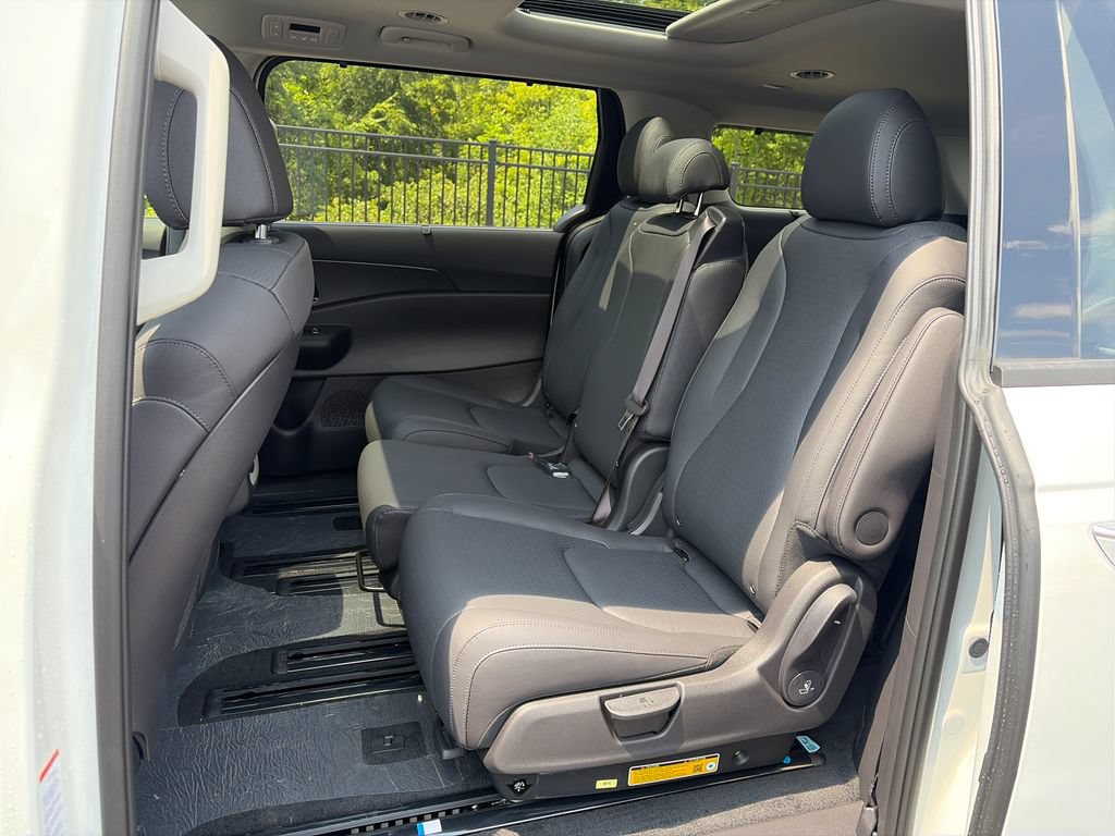 New 2027 Kia Carnival SX Prestige FWD image 27