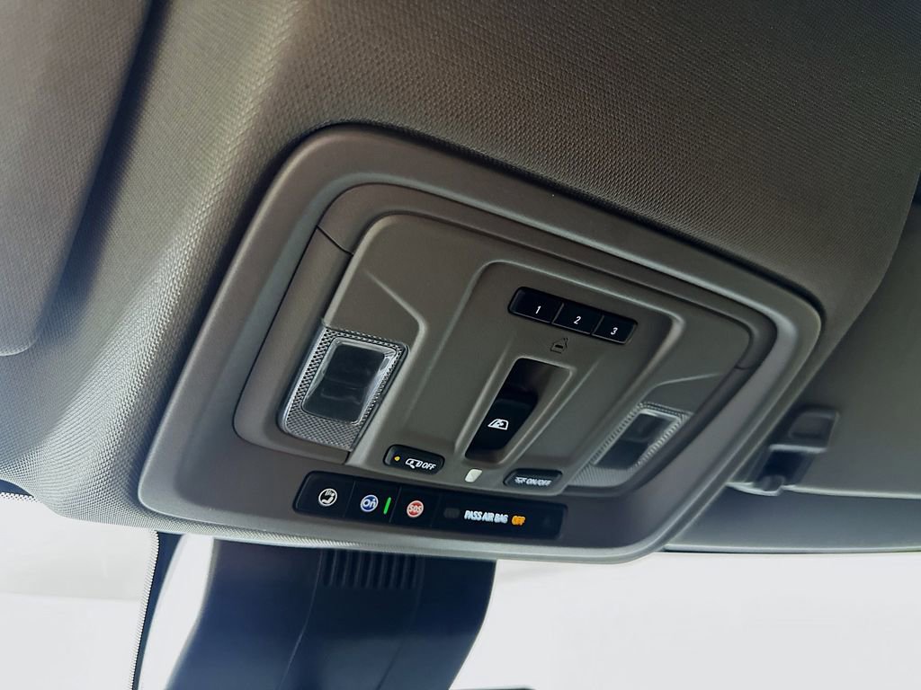 Used 2023 GMC Sierra 1500 Denali w/ Technology Package image 32