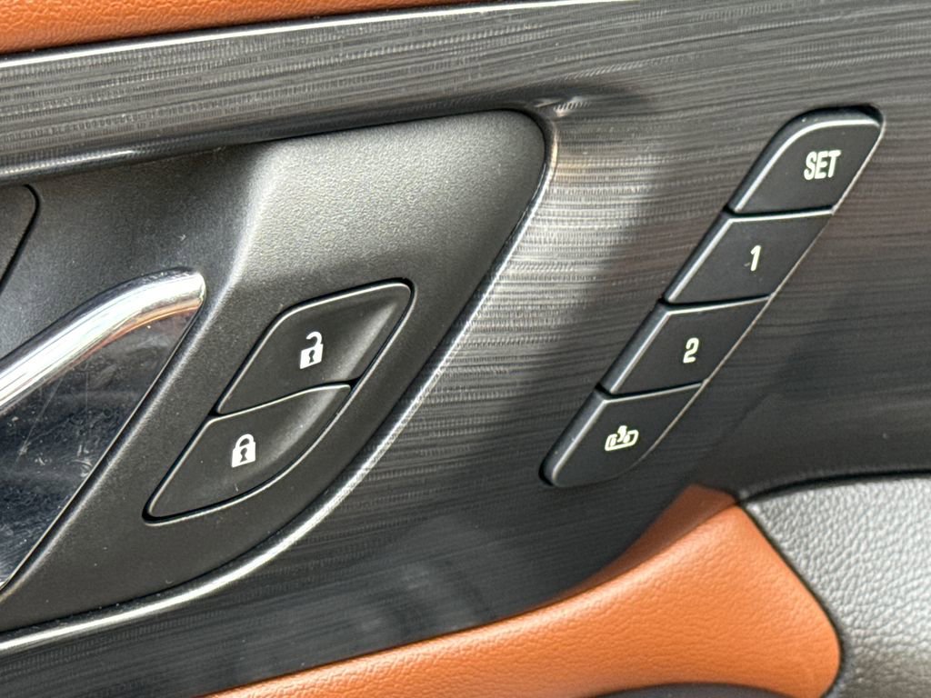 Used 2018 Chevrolet Traverse High Country image 23