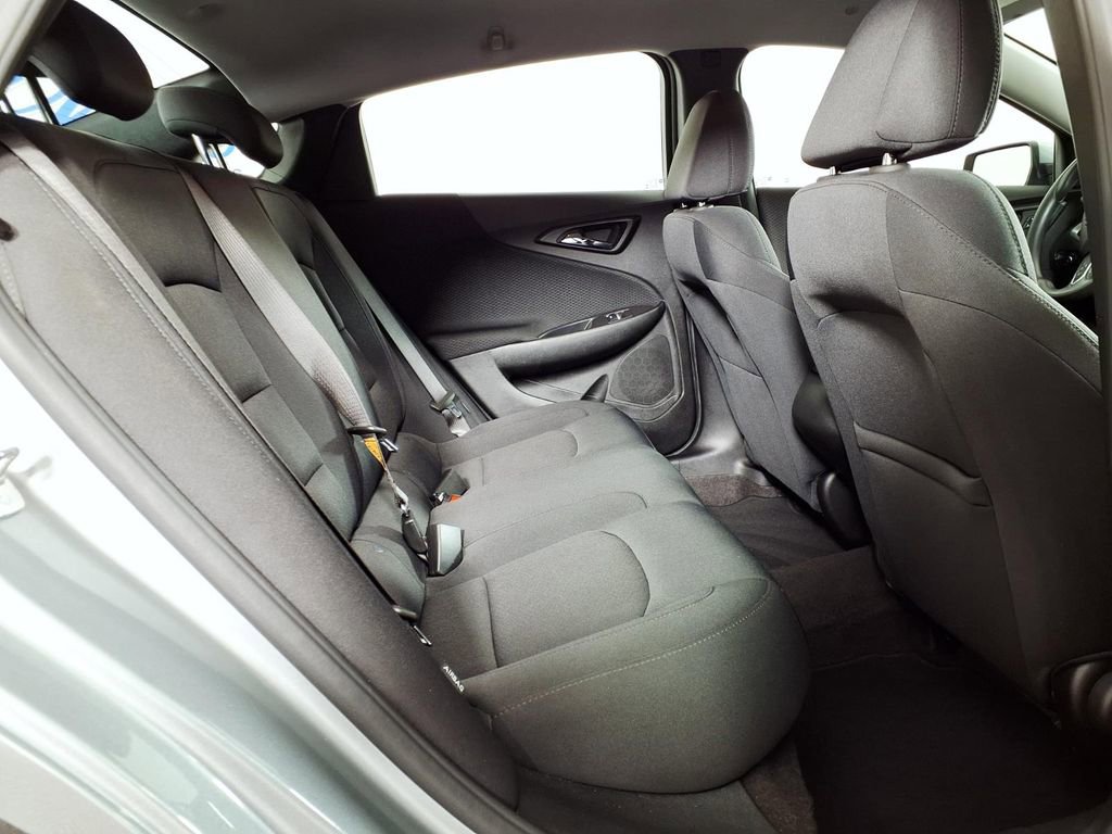 Used 2025 Chevrolet Malibu LS image 11