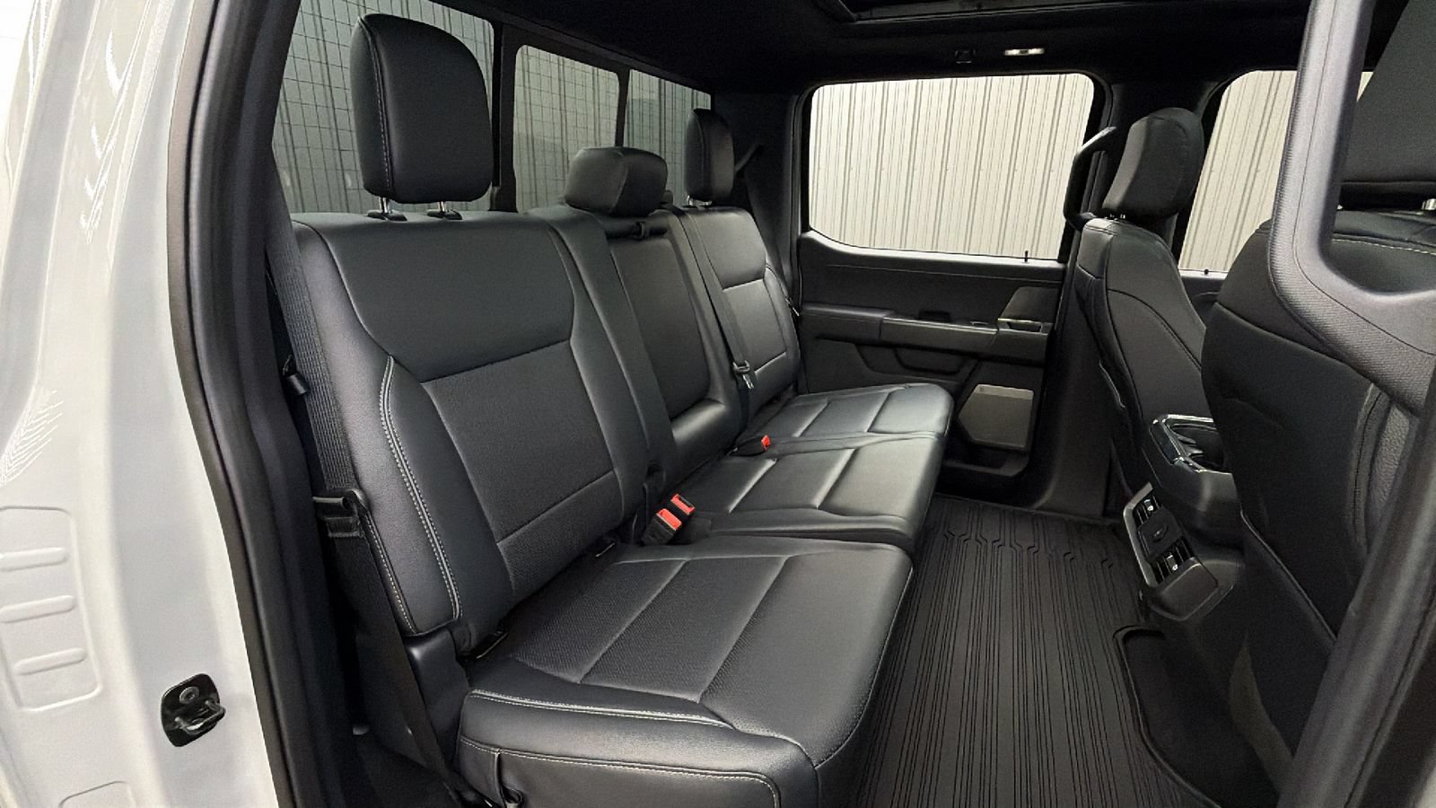 Used 2026 Ford F150 Lariat AWD/4WD image 39