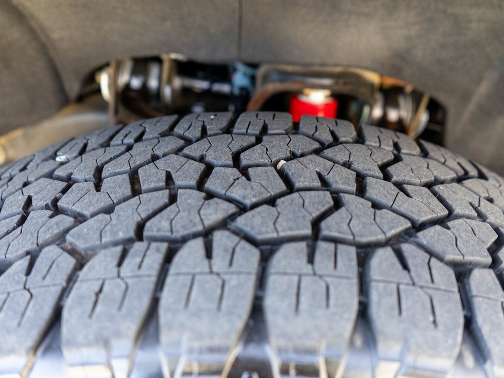 Used 2024 GMC Sierra 2500 AT4 w/ AT4 Premium Plus Package image 32