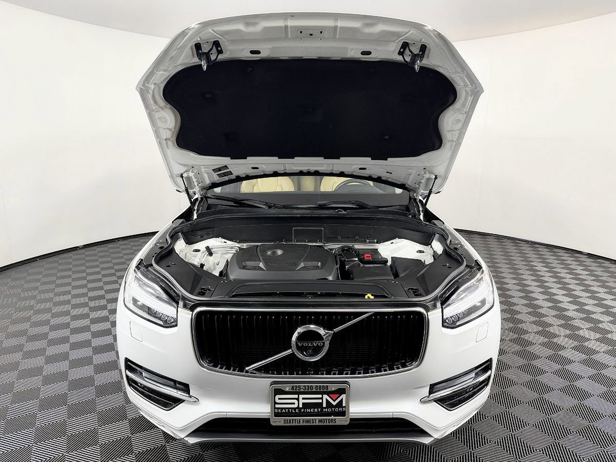 Used 2016 Volvo XC90 T6 Momentum w/ Momentum Plus Package AWD/4WD image 18