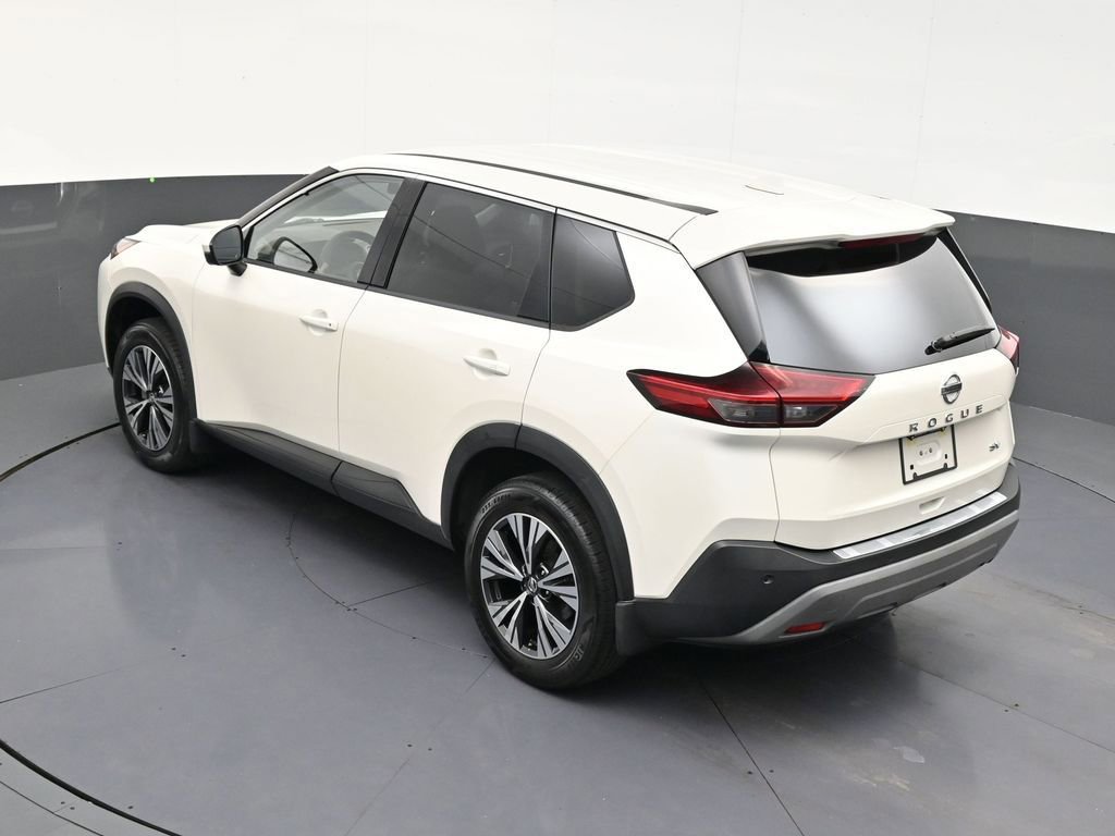 Used 2021 Nissan Rogue SV image 15