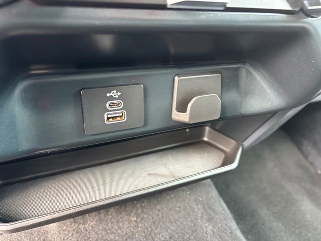 Used 2025 Ford F150 XLT w/ Equipment Group 301A Standard image 26