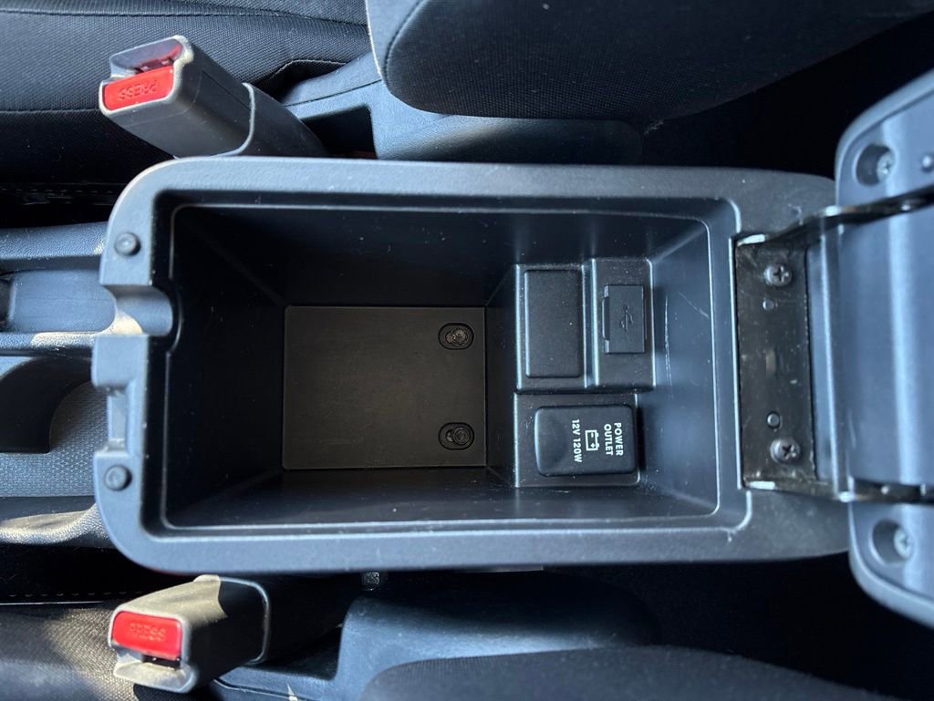 Used 2014 Mitsubishi Outlander Sport ES AWD/4WD image 33