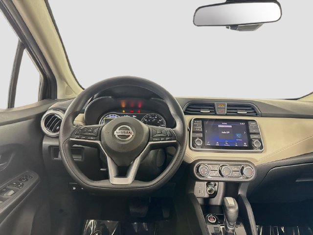 Used 2021 Nissan Versa SV FWD image 16