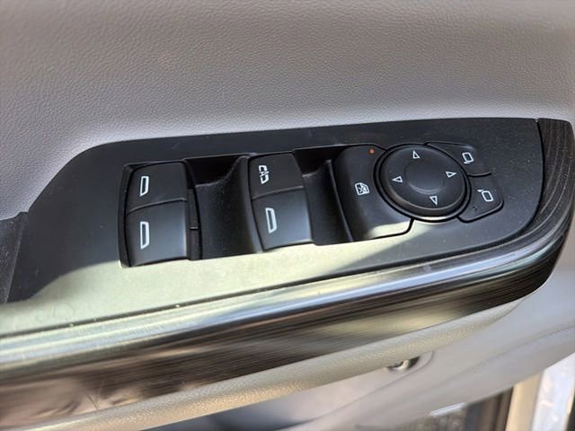 Used 2017 GMC Acadia SLT FWD image 12