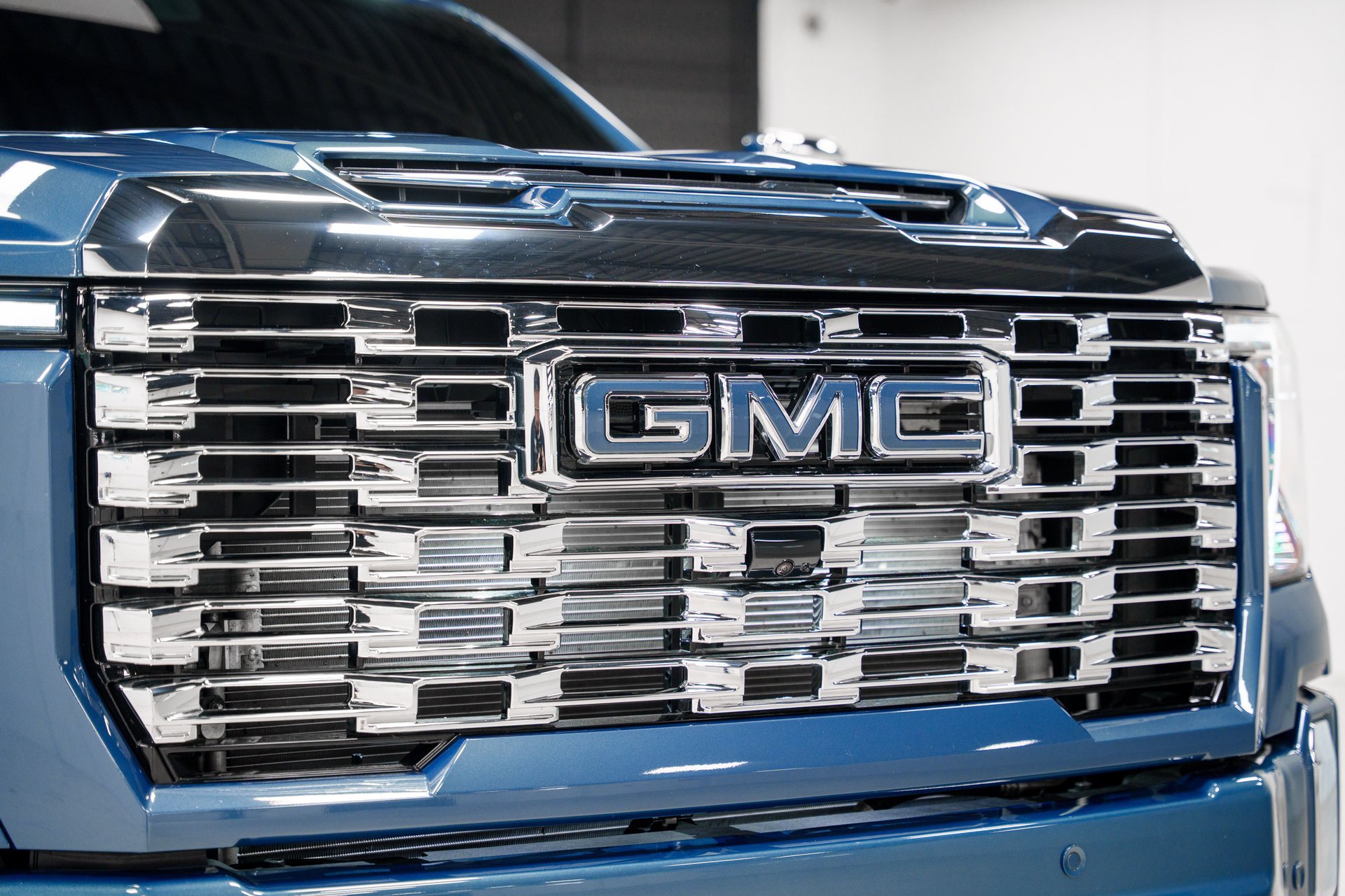 Used 2026 GMC Sierra 3500 Denali w/ Denali Reserve Package AWD/4WD image 40