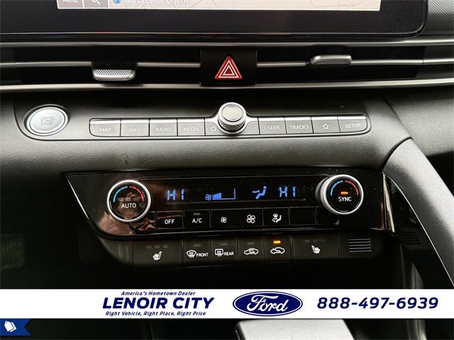 Used 2023 Hyundai Elantra SEL w/ Convenience Package image 28