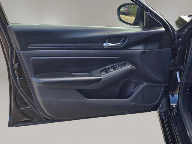 Used 2022 Nissan Altima 2.5 S FWD image 10