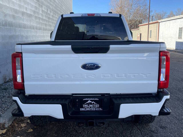 Used 2024 Ford F250 XLT w/ FX4 Off-Road Package AWD/4WD image 4