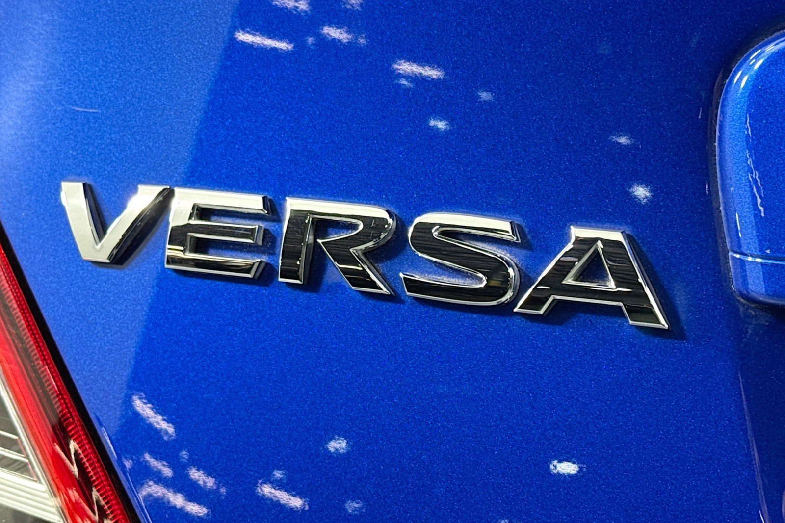 Used 2014 Nissan Versa SV w/ Convenience Package image 8