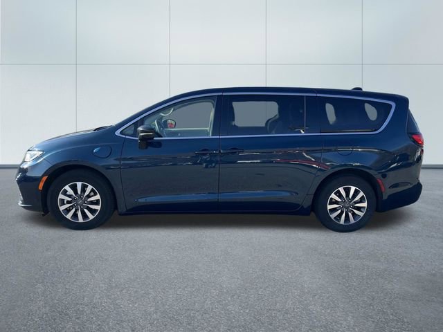 Used 2024 Chrysler Pacifica Limited FWD image 10