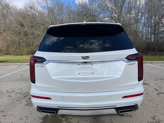 New 2025 Cadillac XT6 Luxury image 4