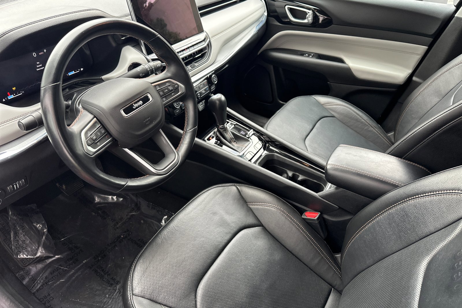 Used 2022 Jeep Compass Limited w/ Elite Group image 4