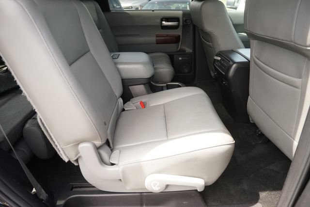 Used 2015 Toyota Sequoia Platinum AWD/4WD image 16