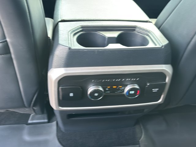 Used 2024 Ford Expedition XLT AWD/4WD image 17