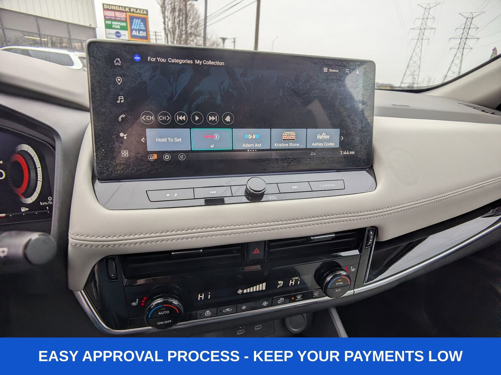 Used 2024 Nissan Rogue SL image 26