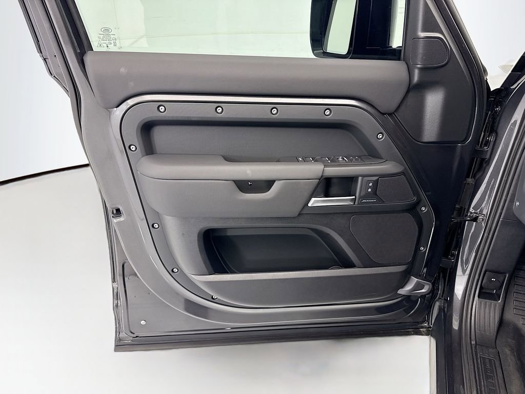 Certified 2025 Land Rover Defender 110 S image 23