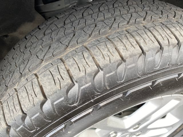 Used 2023 Jeep Grand Cherokee Laredo AWD/4WD image 24
