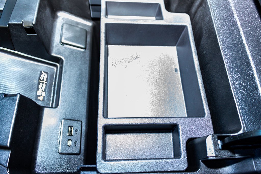 Used 2024 GMC Sierra 1500 AT4 w/ Technology Package image 18