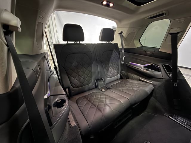Used 2024 BMW X7 xDrive40i image 14