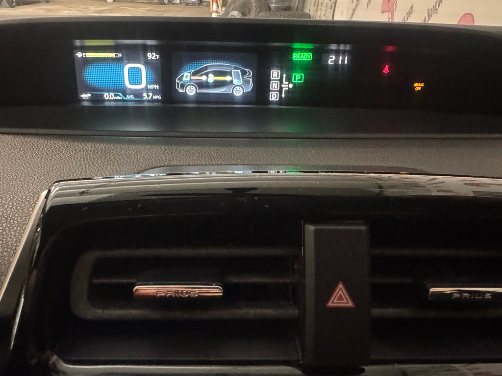 Used 2016 Toyota Prius Two w/ Preferred Accessory Package FWD image 21