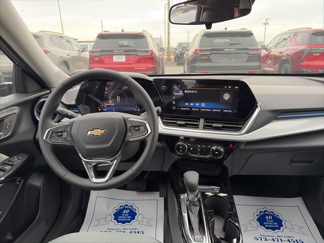 New 2026 Chevrolet Trax LT w/ Sunroof Package image 14