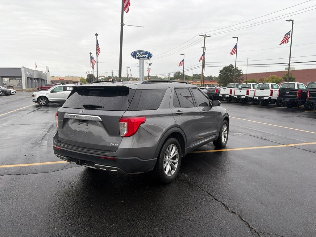 Used 2021 Ford Explorer XLT w/ Equipment Group 202A AWD/4WD image 7