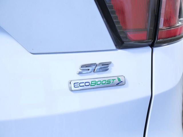 Used 2017 Ford Escape SE FWD image 9