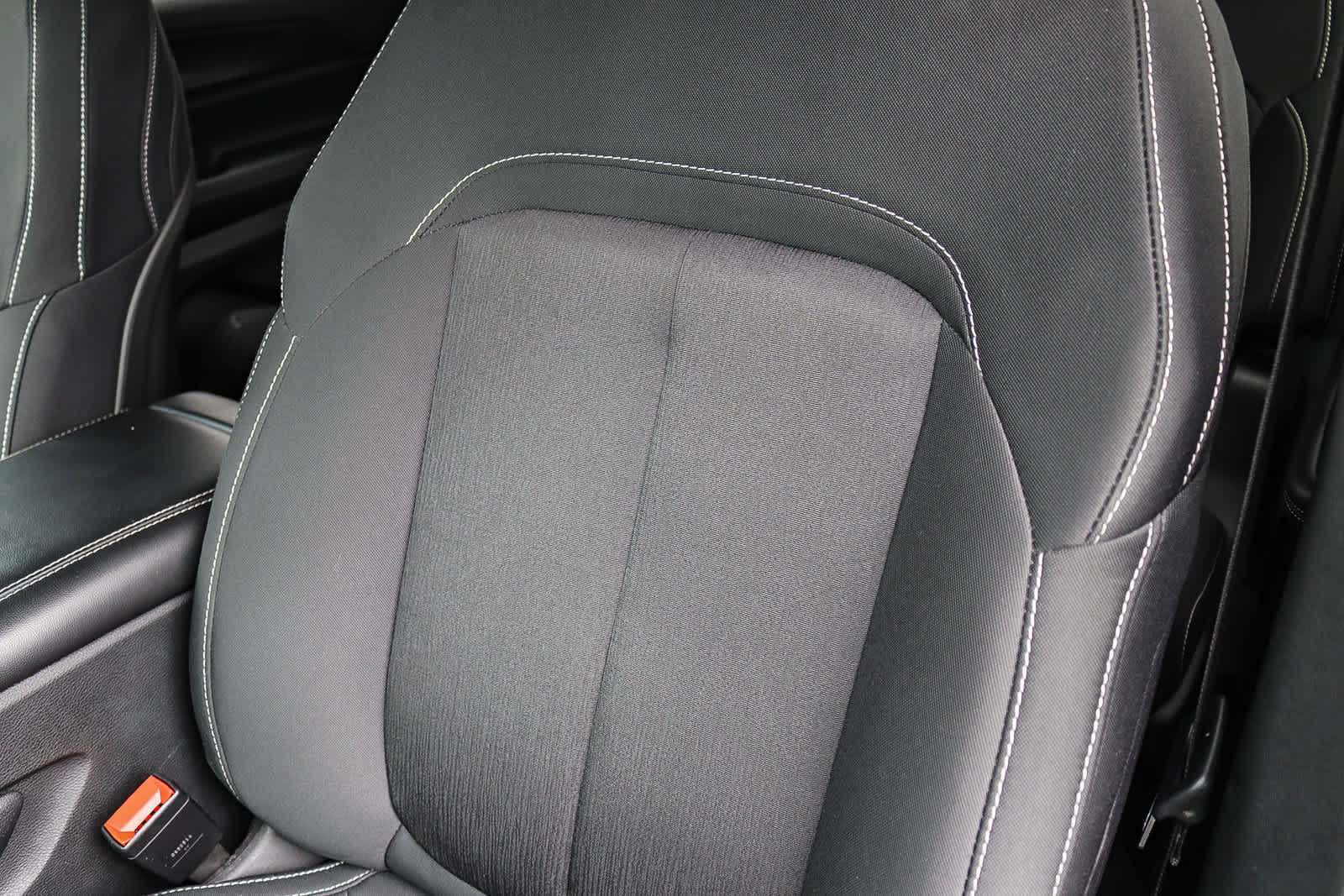 Used 2025 Jeep Grand Cherokee L Laredo RWD image 23