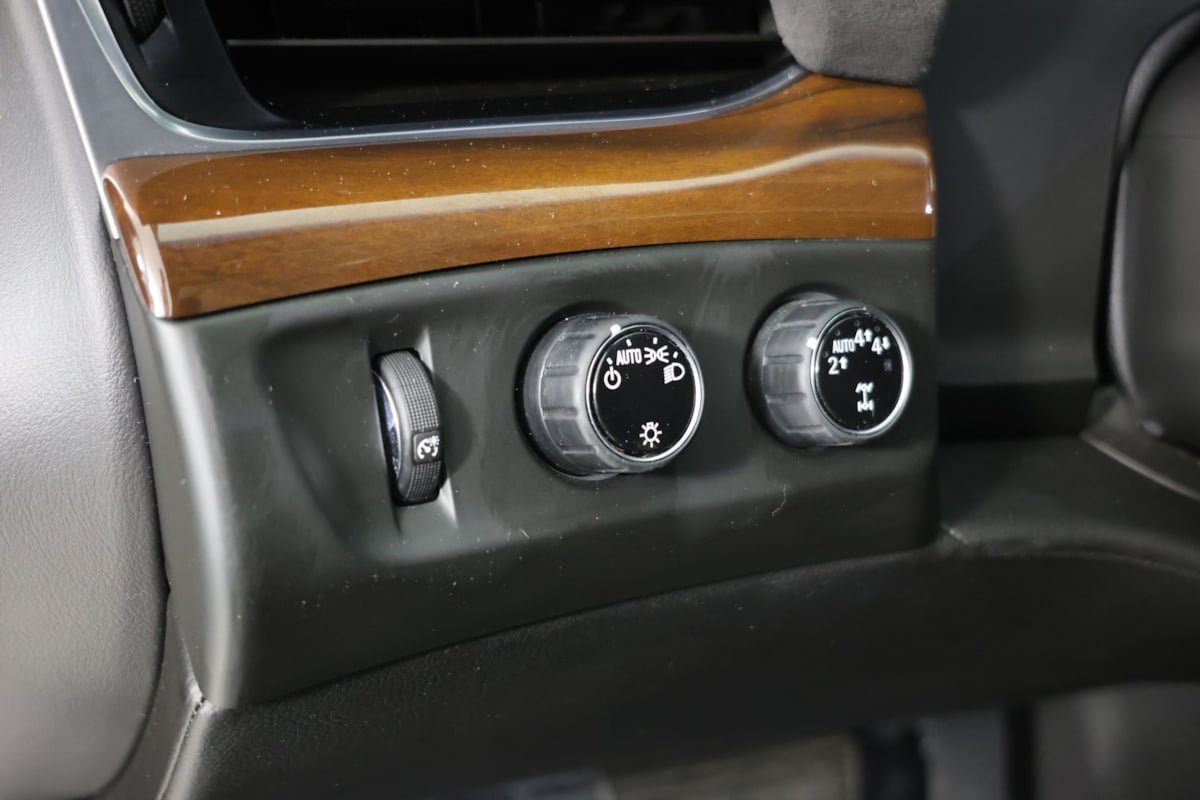 Used 2020 Cadillac Escalade Luxury AWD/4WD image 26