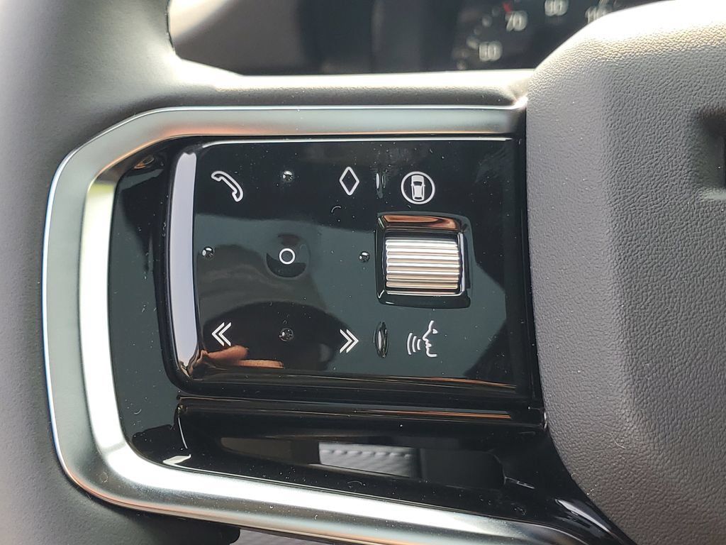 New 2026 Land Rover Discovery Sport Landmark AWD/4WD image 18