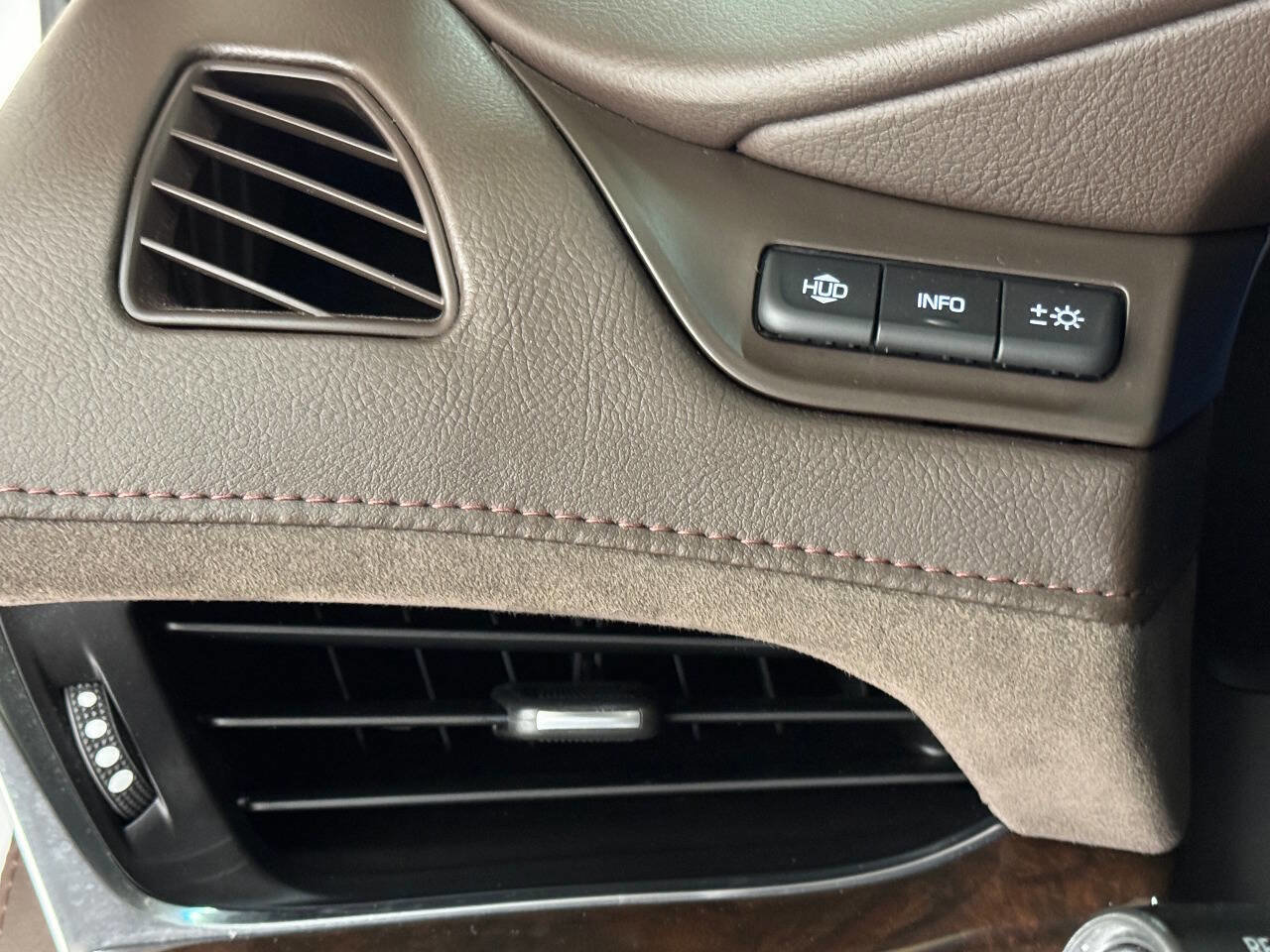 Used 2016 Cadillac Escalade ESV Premium AWD/4WD image 66