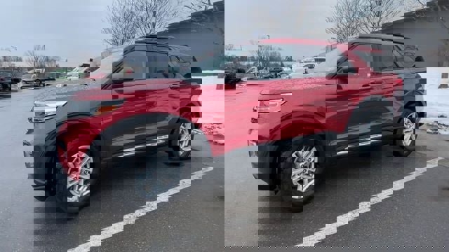 Used 2021 Ford Explorer XLT w/ Equipment Group 202A image 6