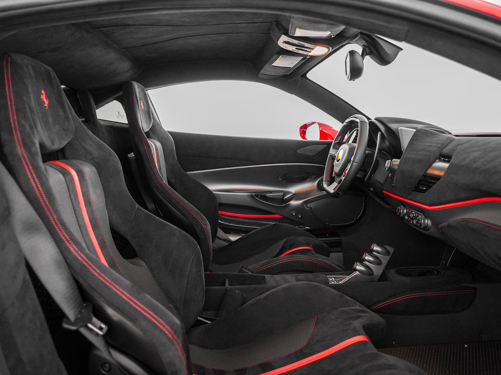 Used 2019 Ferrari 488 Pista Coupe RWD image 28