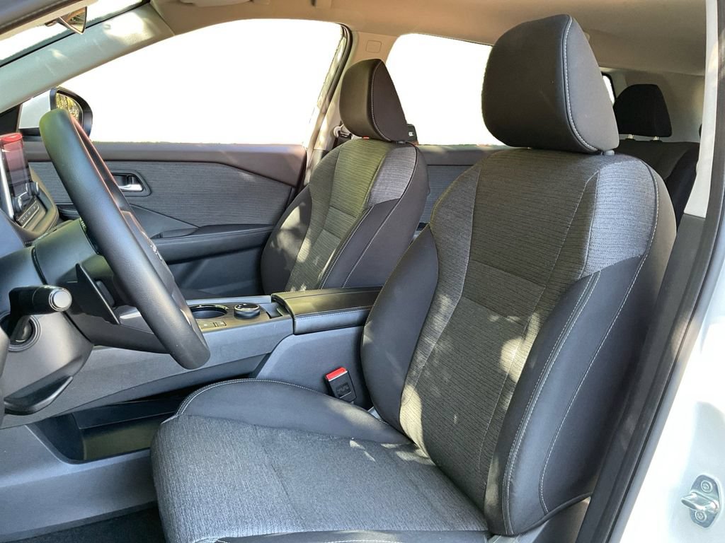 Used 2023 Nissan Rogue SV AWD/4WD image 26
