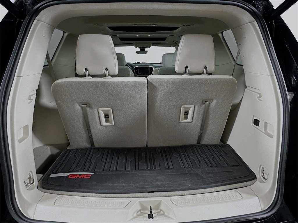 Used 2023 GMC Acadia Denali image 28