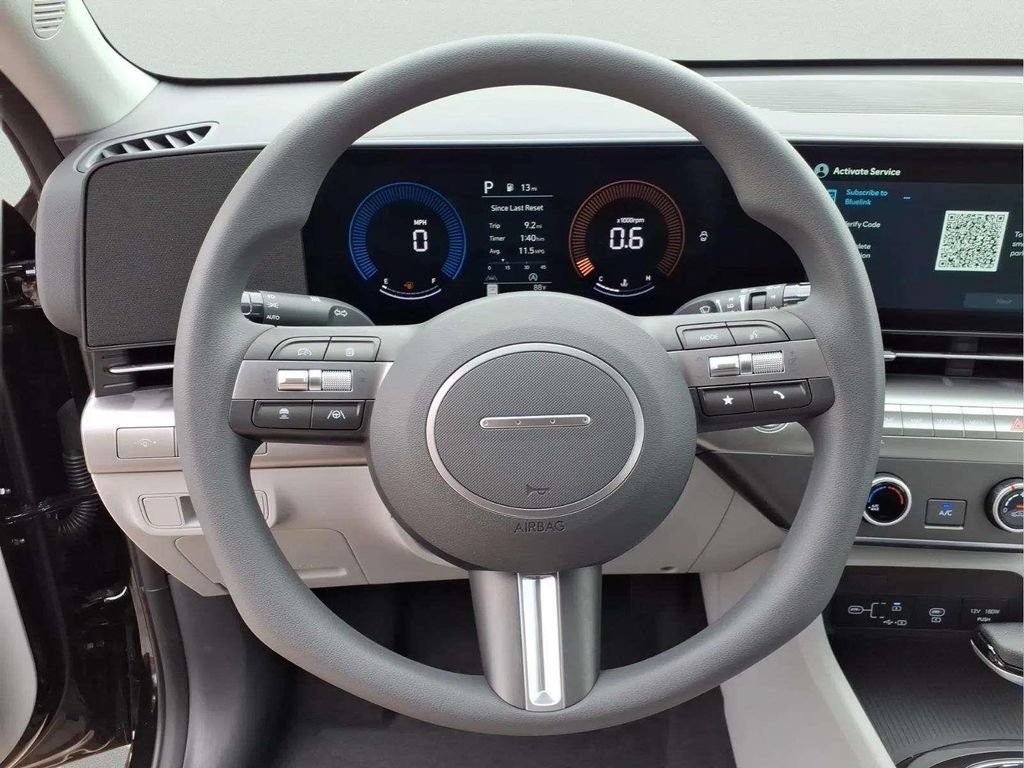 New 2026 Hyundai Kona SE FWD image 13
