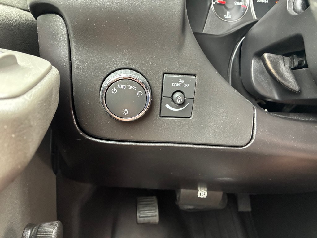 Used 2012 GMC Savana 1500 AWD image 42