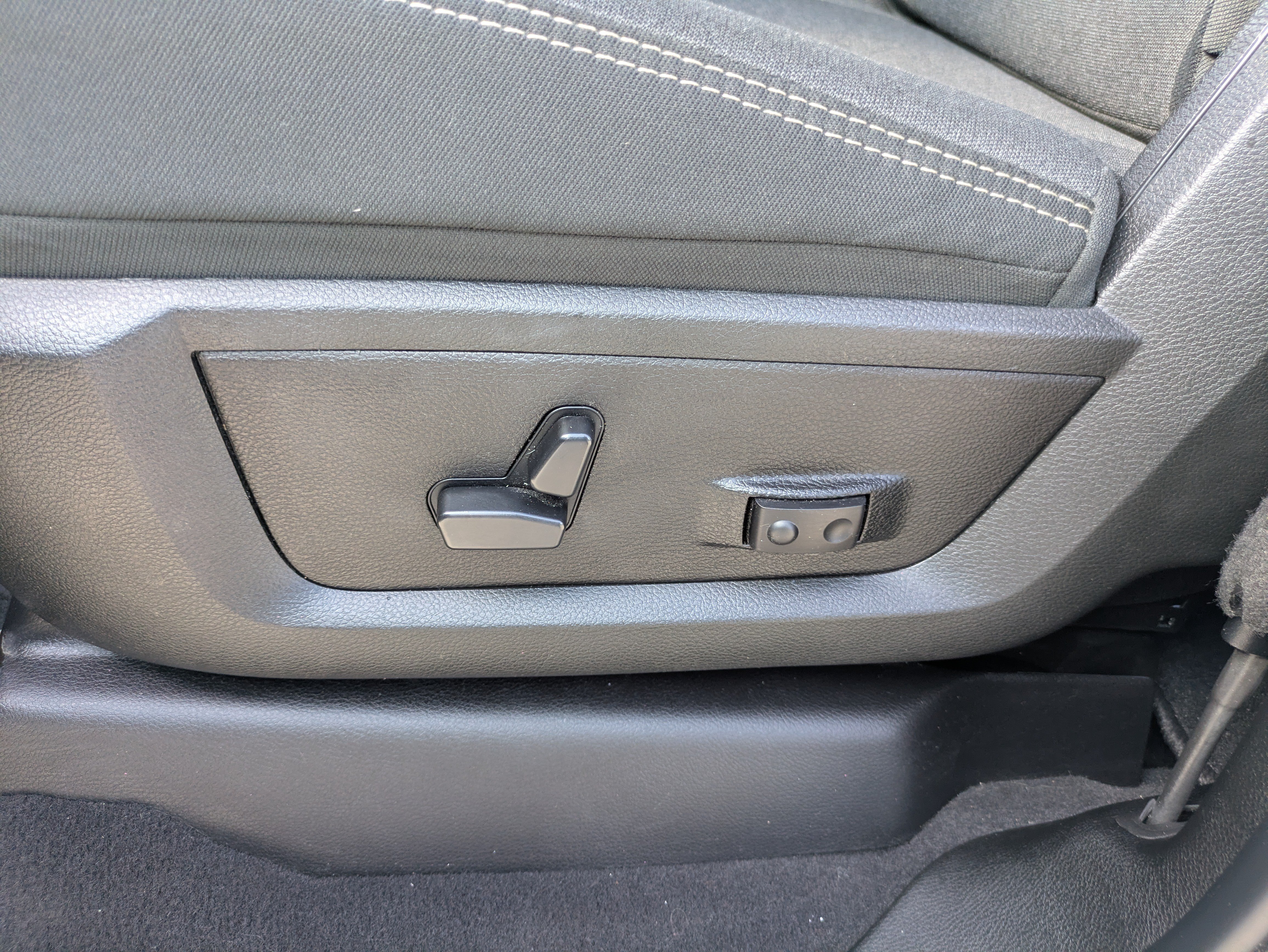 Used 2025 RAM 2500 Big Horn AWD/4WD image 9