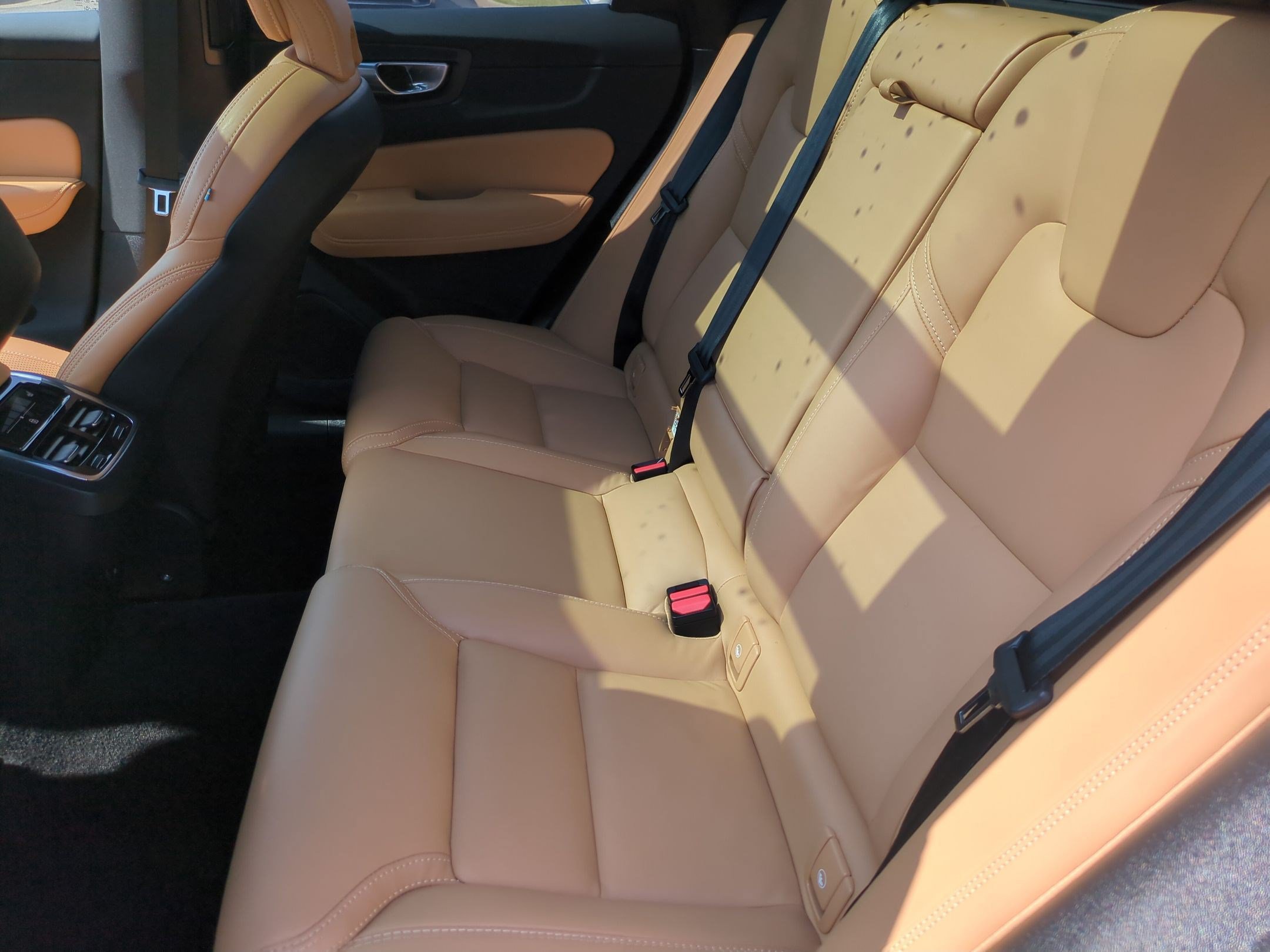 Used 2023 Volvo XC60 B5 Ultimate w/ Climate Package AWD/4WD image 31