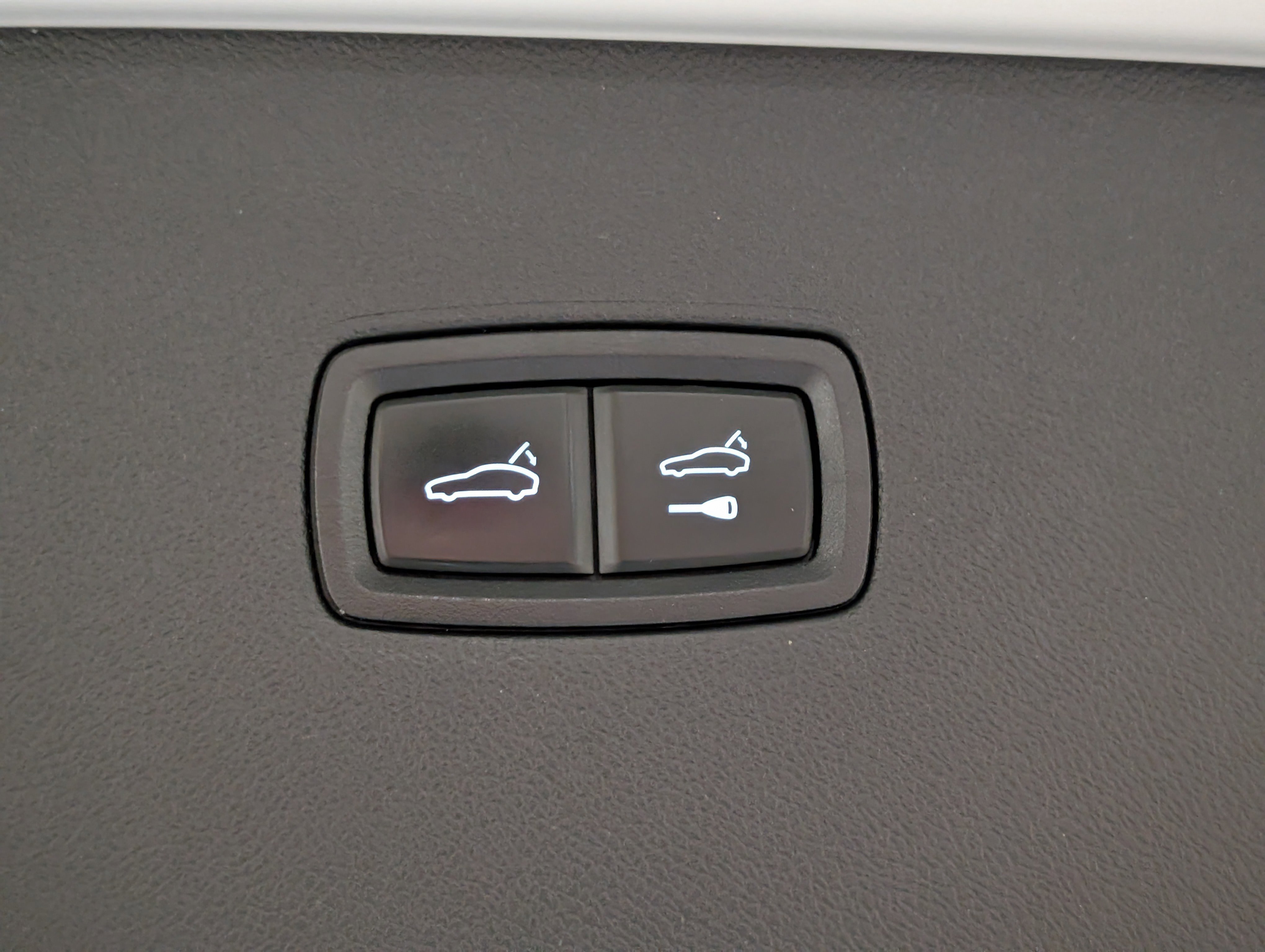 Certified 2022 Porsche Cayenne E-Hybrid image 27