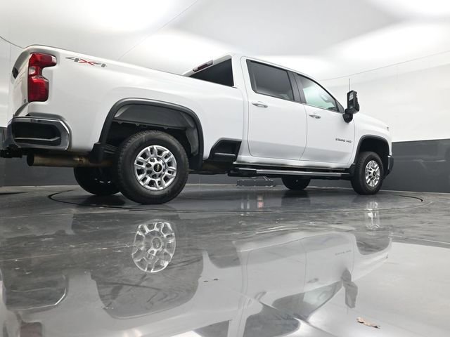 Used 2025 Chevrolet Silverado 2500 LT w/ Convenience Package image 48