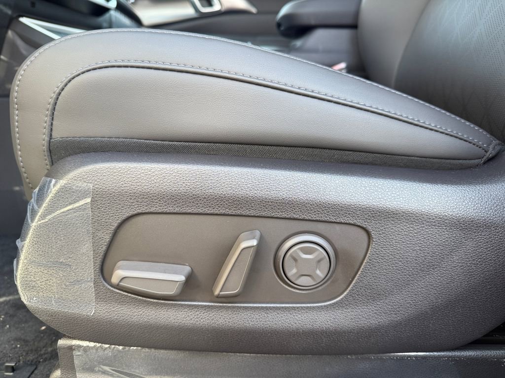 New 2026 Kia Carnival SX w/ SX Dark Edition Package FWD image 10
