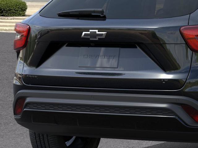 New 2026 Chevrolet Trax LT w/ Driver Confidence Package FWD image 38