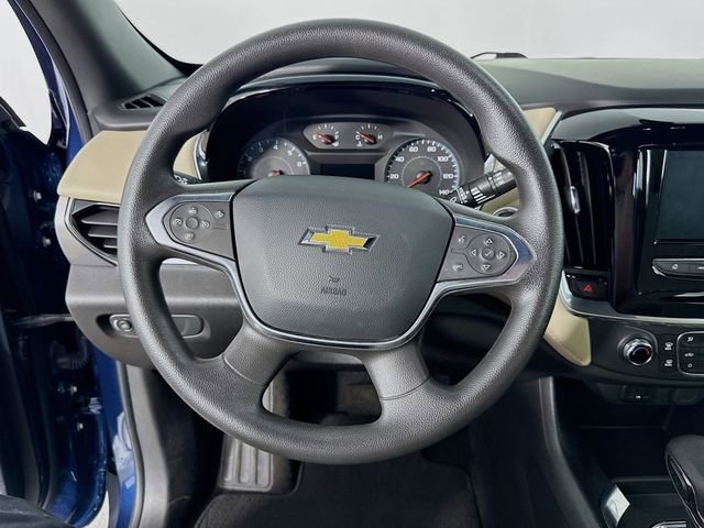 Used 2023 Chevrolet Traverse LS image 12